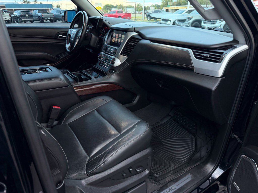 Used 2020 GMC Yukon SLT w/ Open Road Package AWD/4WD image 17