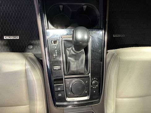 Used 2021 MAZDA CX-30 AWD 2.5 S w/ Premium Package image 22