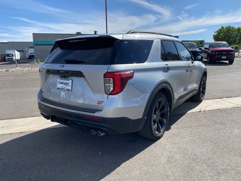 Used 2022 Ford Explorer ST w/ Equipment Group 401A AWD/4WD image 25