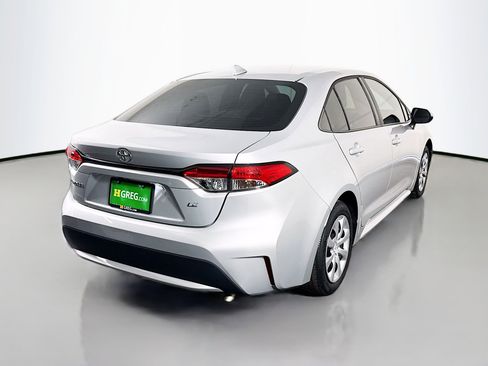 Used 2021 Toyota Corolla LE FWD image 10