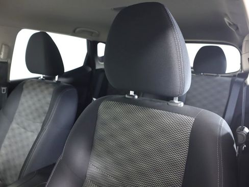 Used 2021 Nissan Rogue Sport SV image 24