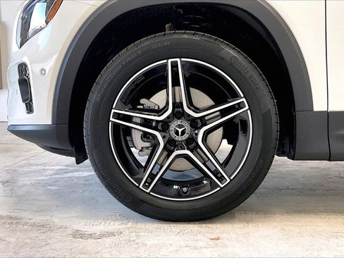 New 2026 Mercedes-Benz GLB 250 4MATIC image 11