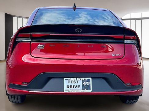 Used 2026 Toyota Prius LE image 3