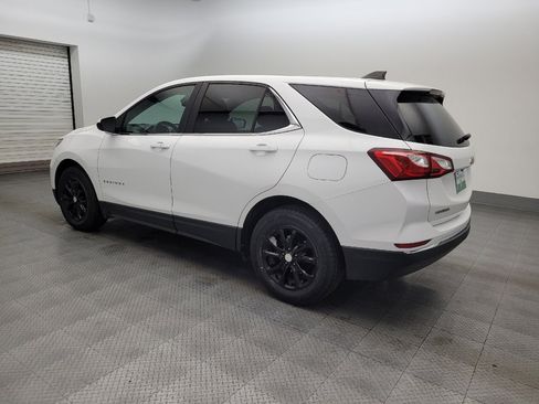 Used 2021 Chevrolet Equinox LT image 3