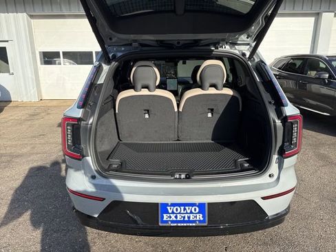 New 2025 Volvo EX90 Plus image 14