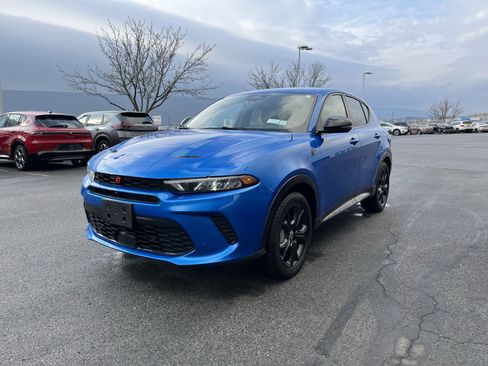 Used 2024 Dodge Hornet R/T w/ Tech Pack w/o Parking image 7