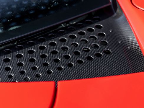 Used 2024 Ferrari SF90 Spider image 15