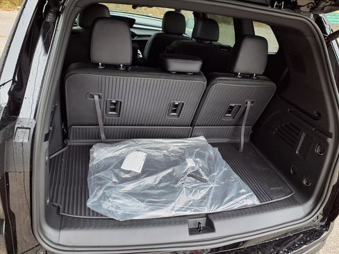 New 2026 Buick Enclave Sport Touring w/ LPO, Floor Liner Package image 22