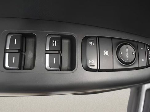 Used 2017 Kia Sportage EX w/ EX Technology Package image 23