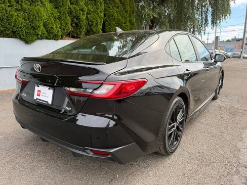 Certified 2025 Toyota Camry SE FWD image 9