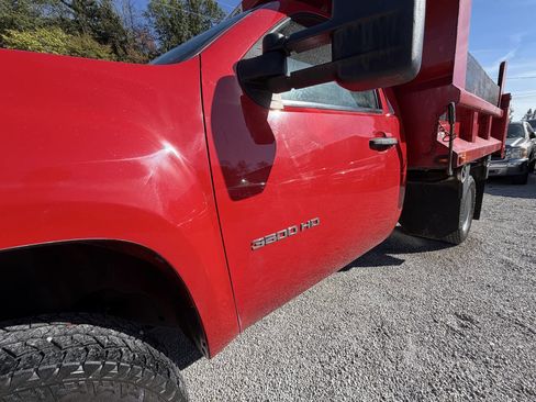 Used 2010 GMC Sierra 3500 W/T w/ Snow Plow Prep Package image 4