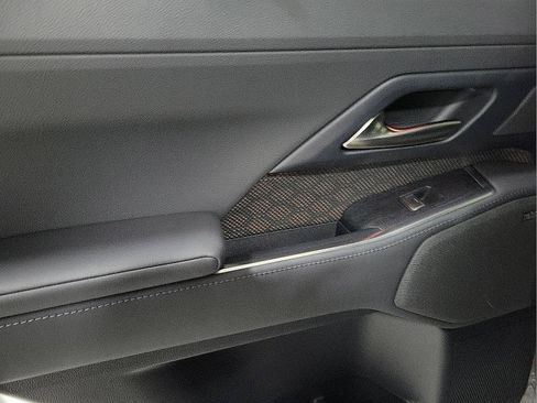 Used 2024 Lexus GX 550 w/ Accessory Package (2T) image 10