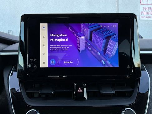 Used 2025 Toyota Corolla LE image 26