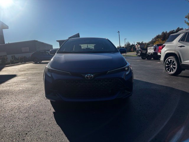 Used 2023 Toyota Corolla SE FWD image 3