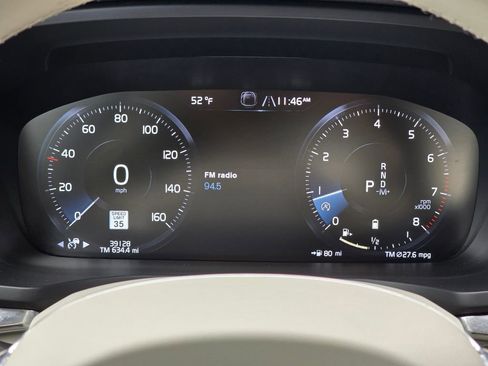 Used 2022 Volvo S60 B5 Inscription image 27