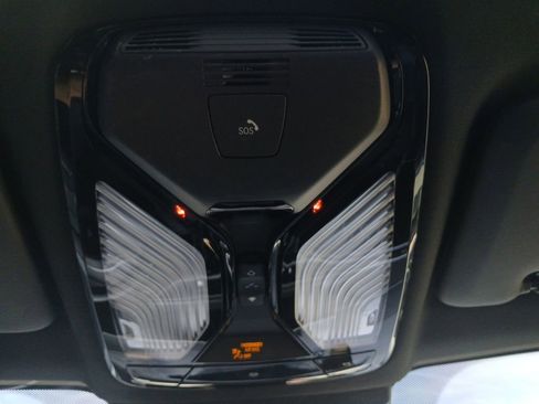 Used 2024 BMW X5 M60i AWD/4WD image 5
