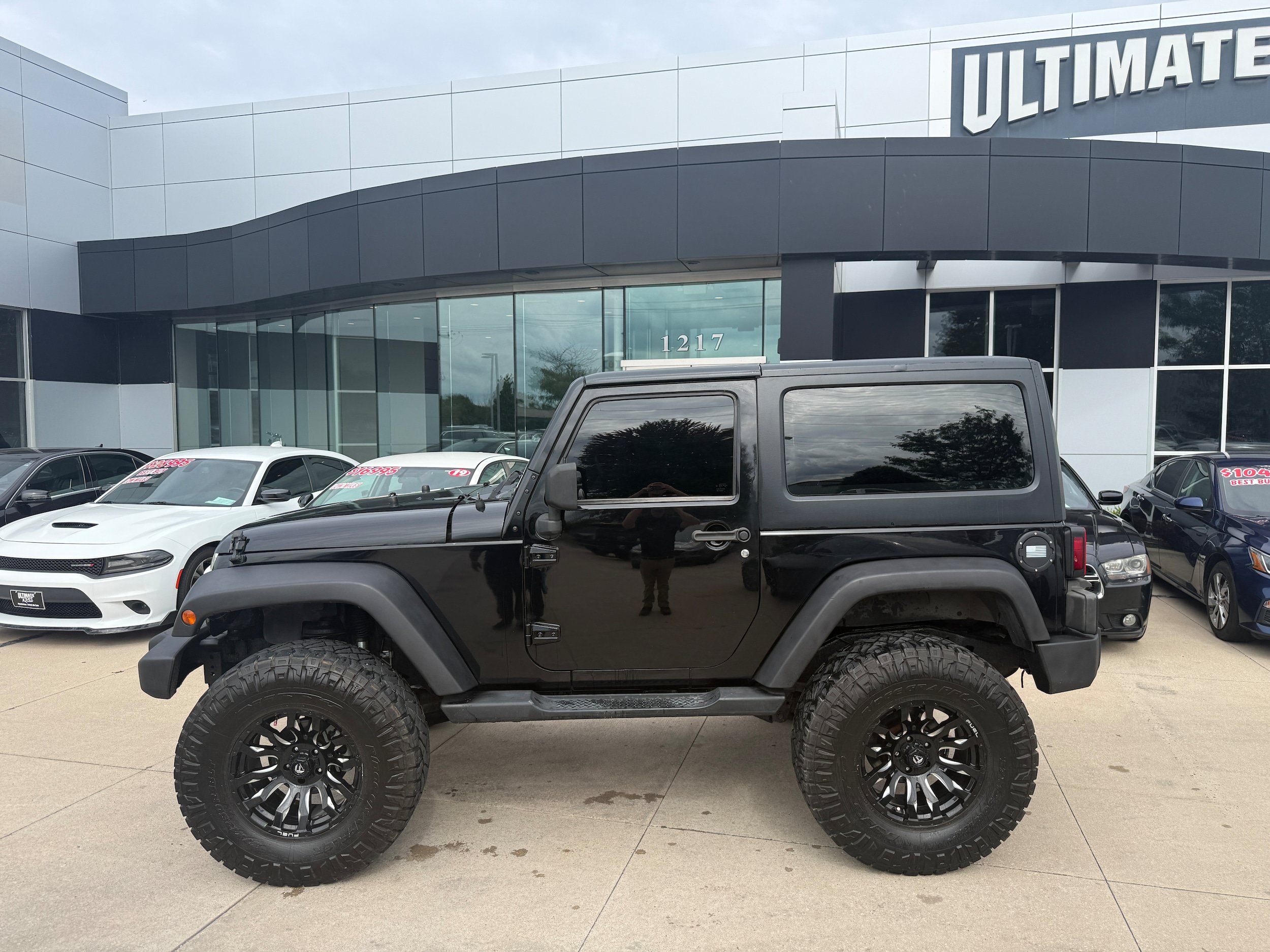 Used 2013 Jeep Wrangler Sport AWD/4WD image 3