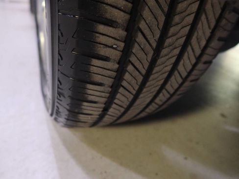 Used 2013 Lexus RX 350 Base 4dr SUV w/ Navigation Pkg image 39