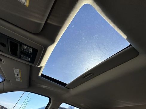 Used 2017 RAM 3500 Laramie Longhorn image 22