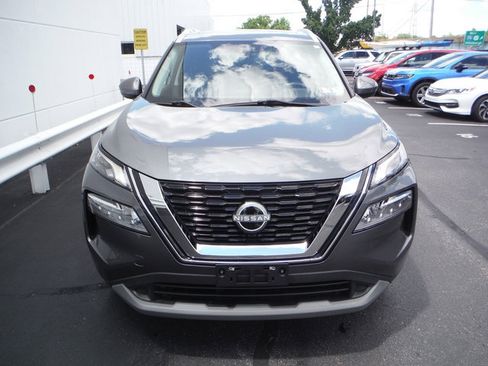 Used 2022 Nissan Rogue SV w/ SV Premium Package AWD/4WD image 5