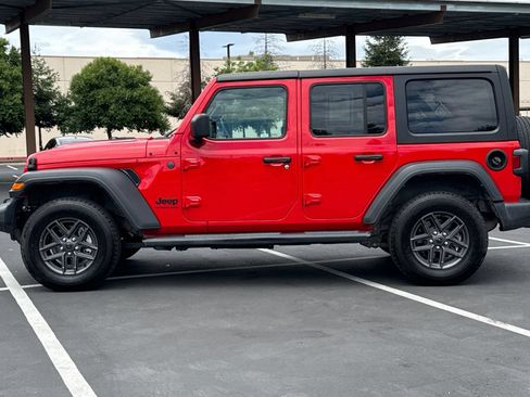 Used 2024 Jeep Wrangler Unlimited Sport AWD/4WD image 14