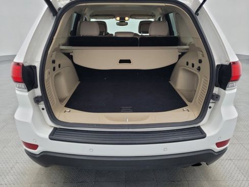 Used 2022 Jeep Grand Cherokee Laredo E w/ Security & Convenience Group image 29