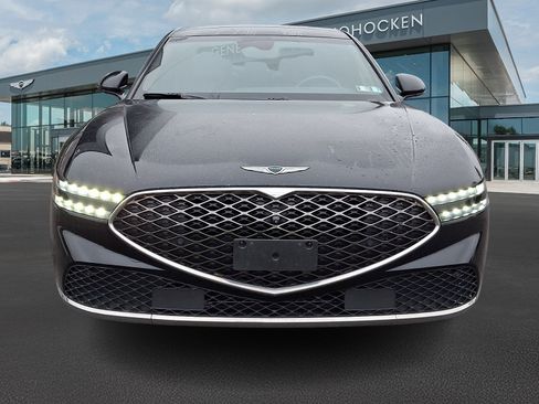 Certified 2023 Genesis G90 3.5T AWD/4WD image 3