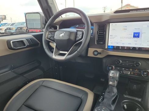 New 2026 Ford Bronco Big Bend w/ Black Diamond Package AWD/4WD image 13