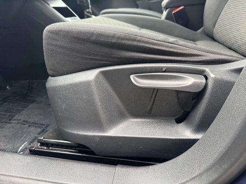 Used 2013 Volkswagen Tiguan S image 24