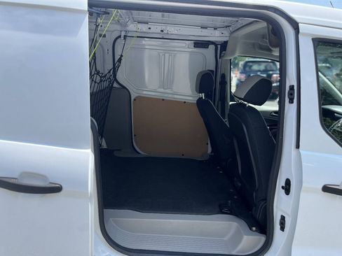 Used 2022 Ford Transit Connect XLT FWD image 12