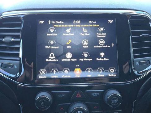 Used 2022 Jeep Grand Cherokee Laredo X AWD/4WD image 36