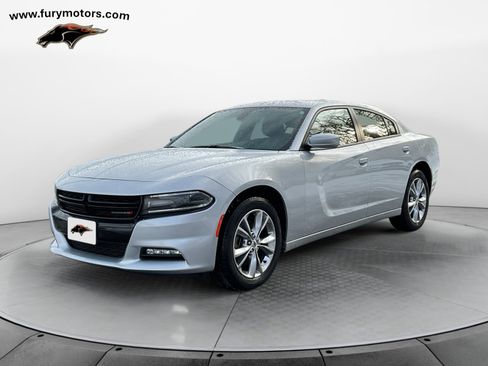 Used 2021 Dodge Charger SXT w/ Driver Convenience Group image 7