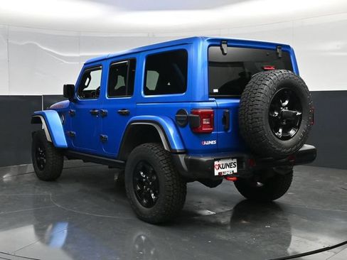 Used 2024 Jeep Wrangler Unlimited Rubicon AWD/4WD image 11