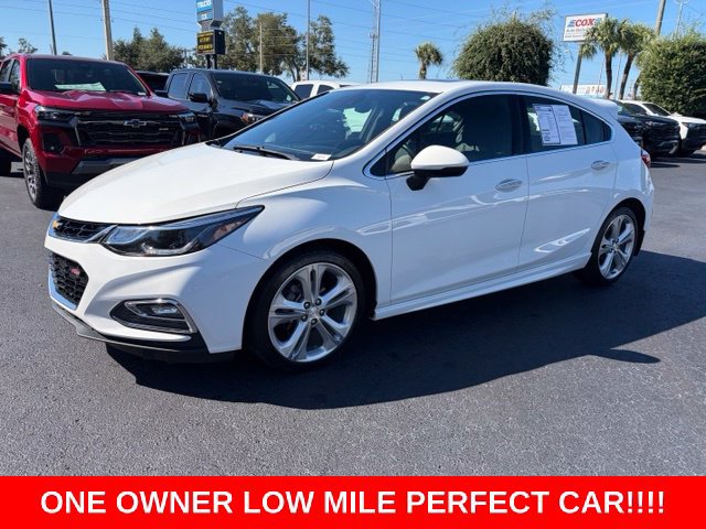 Used 2018 Chevrolet Cruze Premier FWD image 3