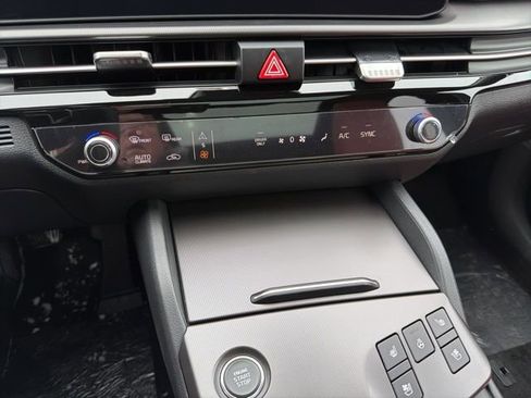 New 2026 Kia Sportage SX Prestige image 16