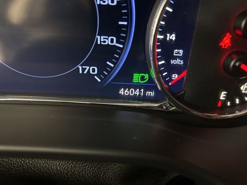 Used 2023 GMC Acadia Denali image 19