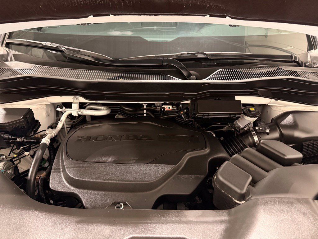 Used 2025 Honda Ridgeline Black Edition image 11