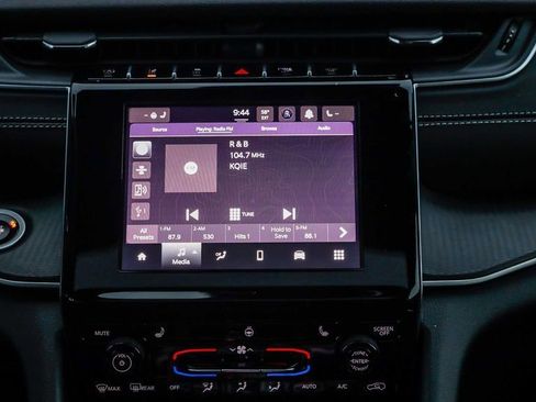 New 2025 Jeep Grand Cherokee Altitude image 15