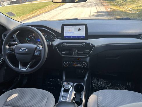 Used 2021 Ford Escape SE FWD image 12