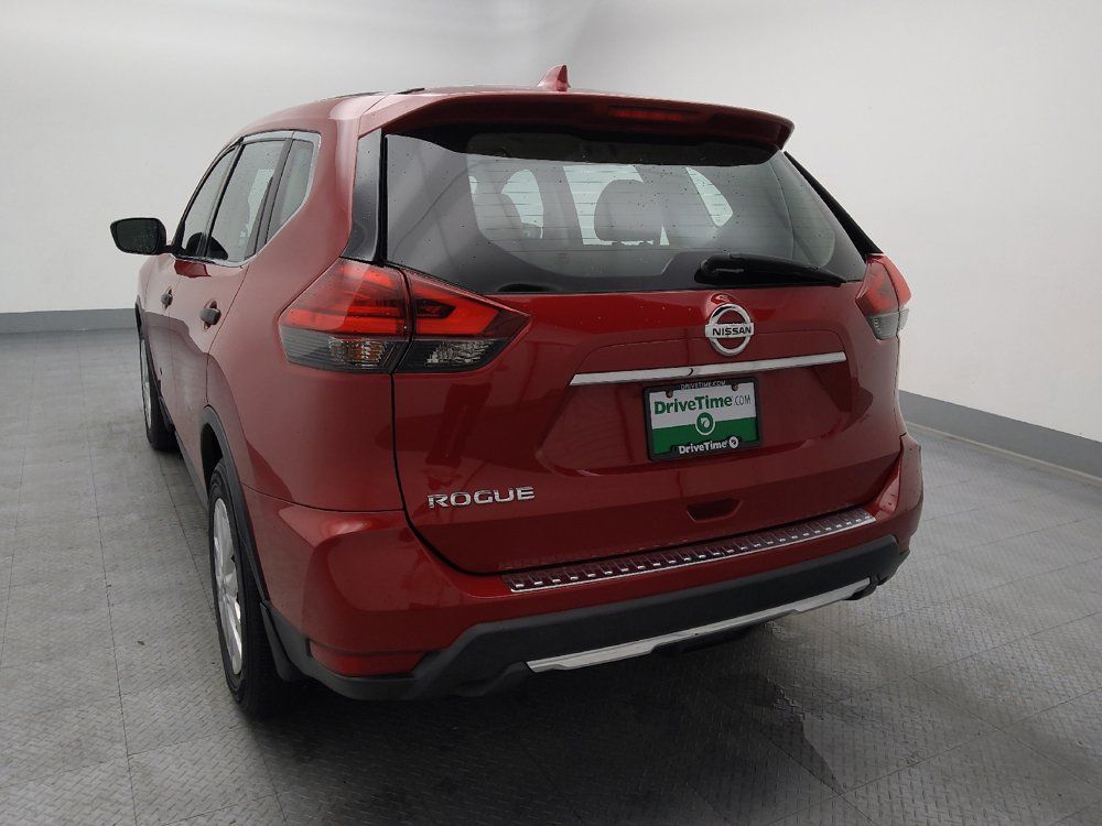 Used 2017 Nissan Rogue S FWD image 6