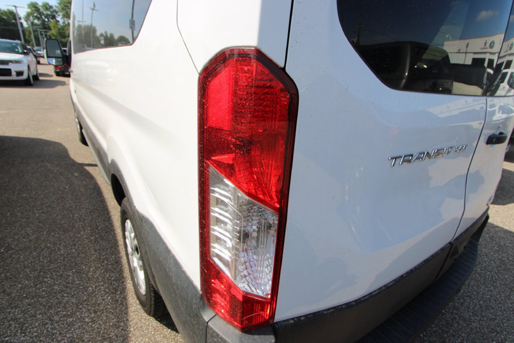 Used 2025 Ford Transit 350 XLT RWD image 14