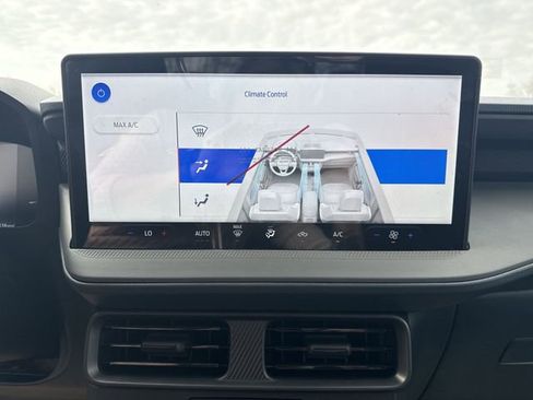 New 2025 Ford Maverick XLT w/ Black Appearance Package AWD/4WD image 17
