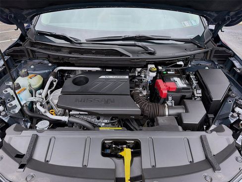 Used 2024 Nissan Rogue SV image 27