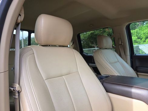 Used 2020 Ford F150 Lariat w/ Equipment Group 502A Luxury RWD image 15