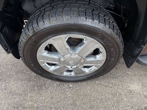 Used 2015 Toyota Tundra 4x4 CrewMax image 7