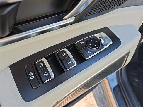 New 2025 Kia Telluride EX w/ EX Captain's Chair Package image 15