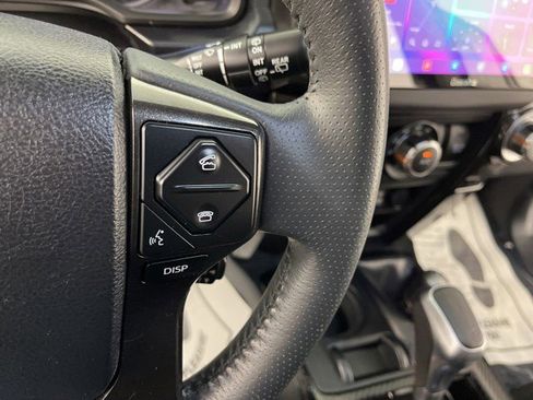 Used 2018 Toyota 4Runner TRD Off-Road AWD/4WD image 16