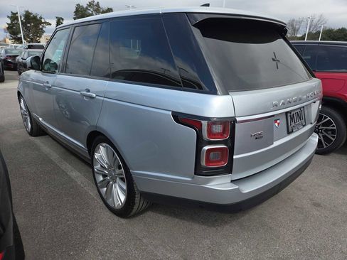Used 2020 Land Rover Range Rover HSE image 3