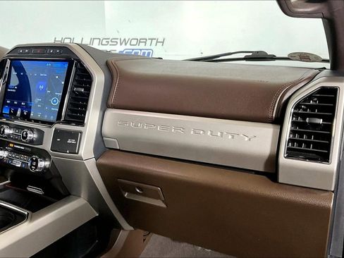 Used 2022 Ford F250 King Ranch w/ King Ranch Ultimate Package AWD/4WD image 12