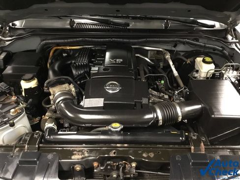 Used 2015 Nissan Frontier SV AWD/4WD image 41